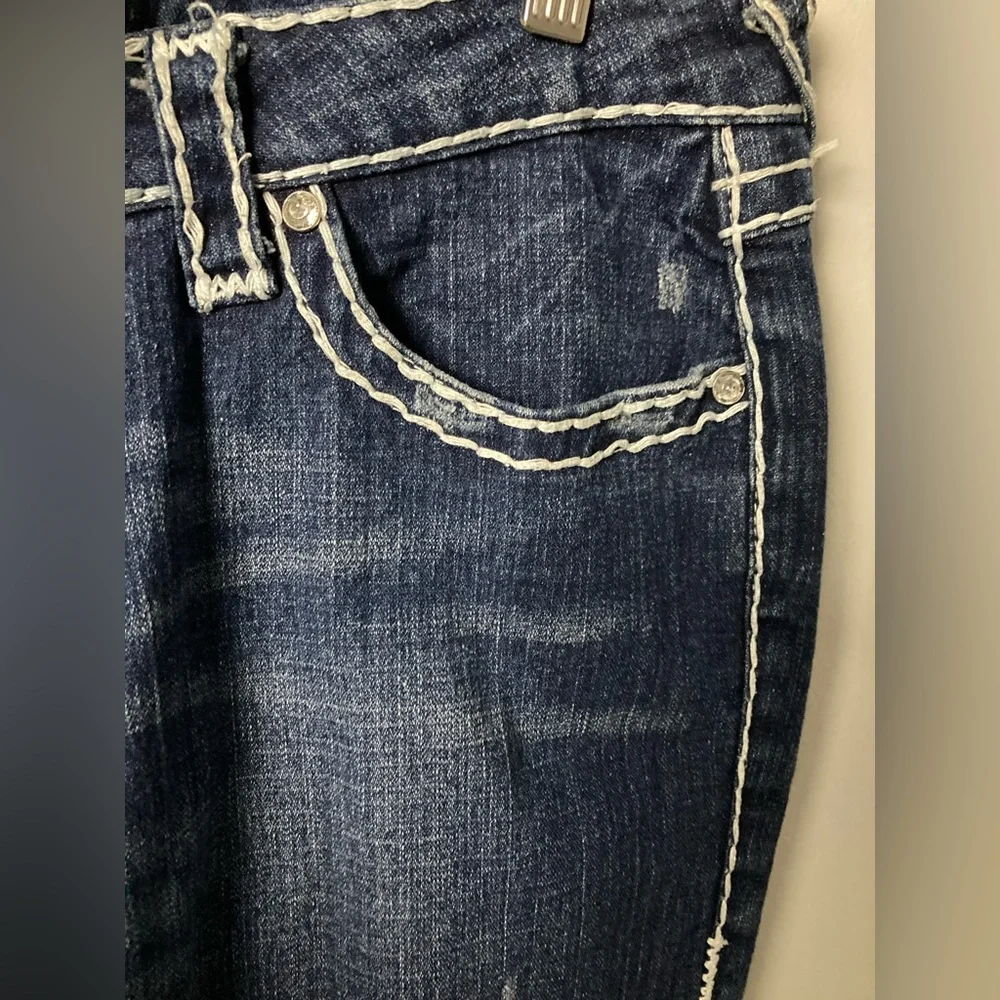 True Religion - Picture 6 of 13